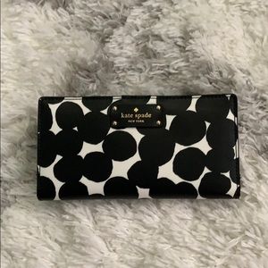 Kate spade polka dot wallet